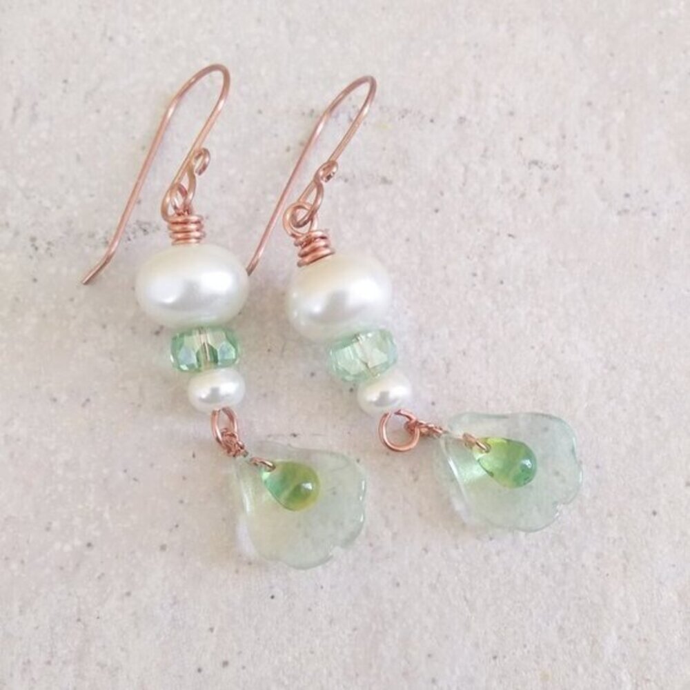 Sexy Romantic + Vibrant! Handmade Spring & Summer Dangle Earrings! Green + White - Picture 3 of 8